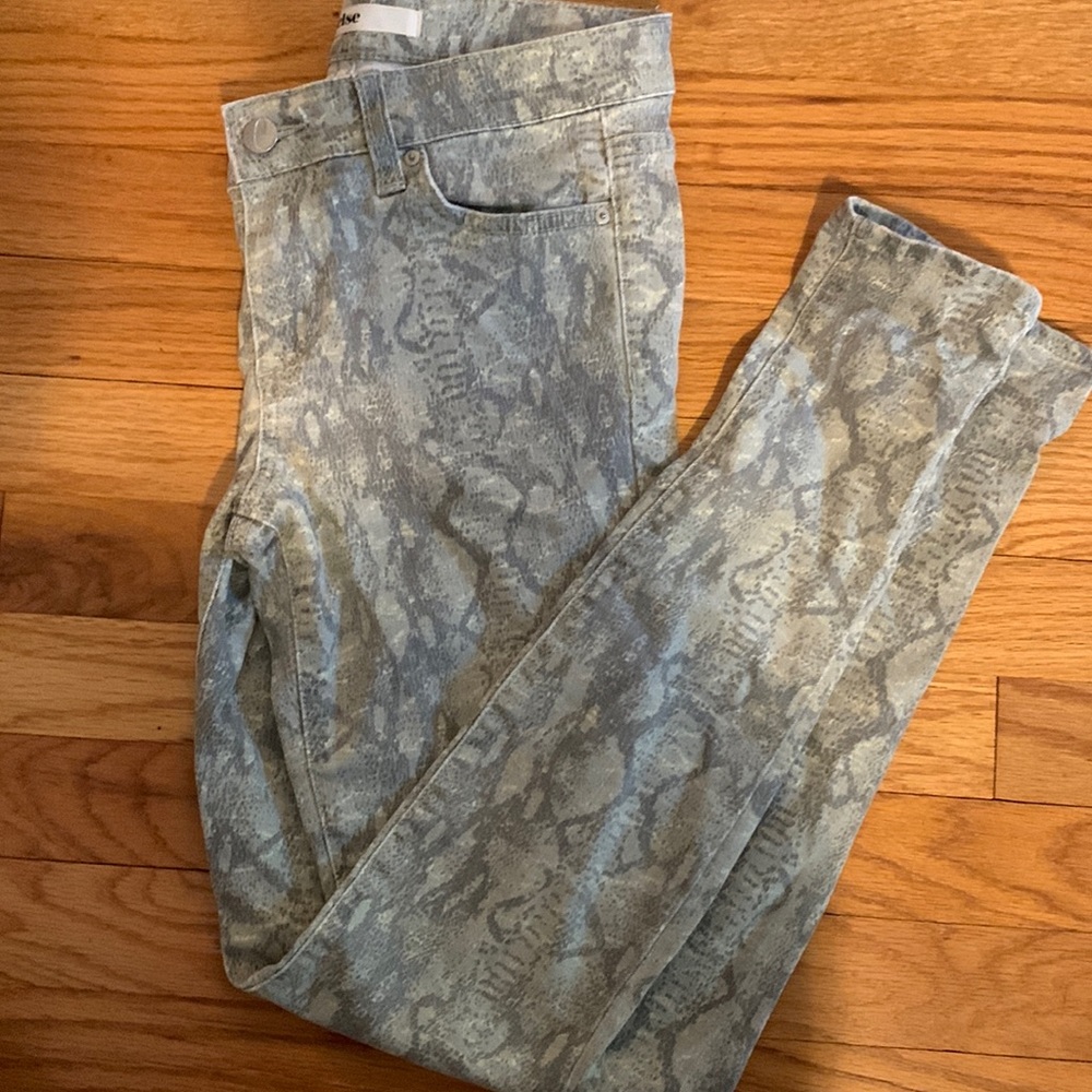 else Snake Skin Skinny Jeans- size 25